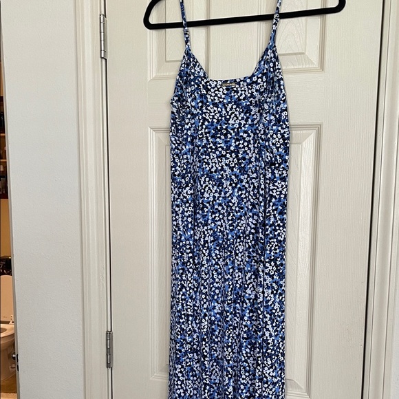 Michael Kors Floral Maxi Dress in Blue and White - Picture 4 of 4